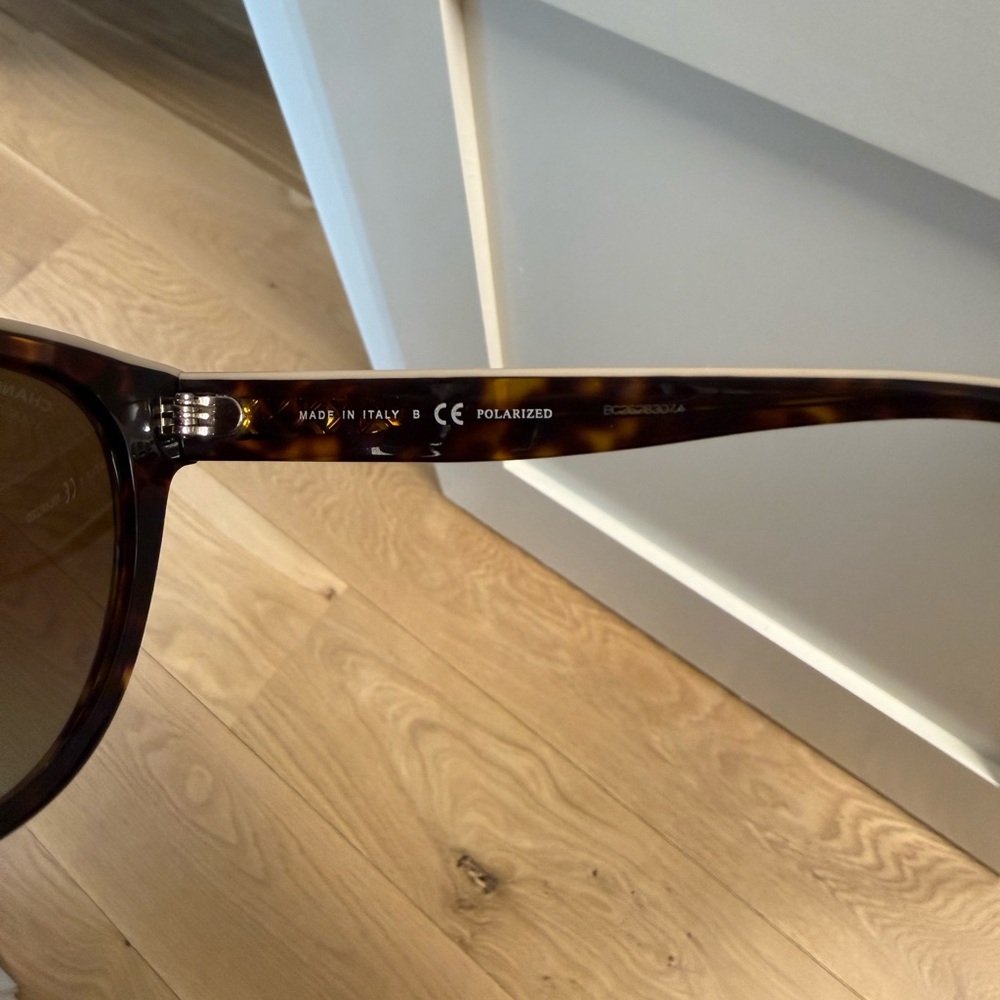 Chanel 5414 tortoise sunglasses - Picture 7 of 12